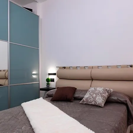 Amuni Apartment