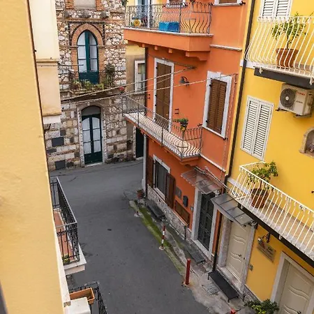 Amuni * Taormina